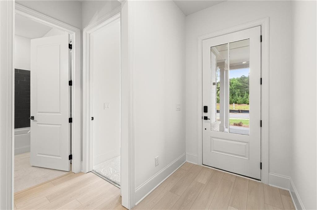 3 bedroom, 3 bathroom, 2,670 sq ft single family residence for sale at 283 Vinca Circle, Kennesaw, GA 30144 — photo 10