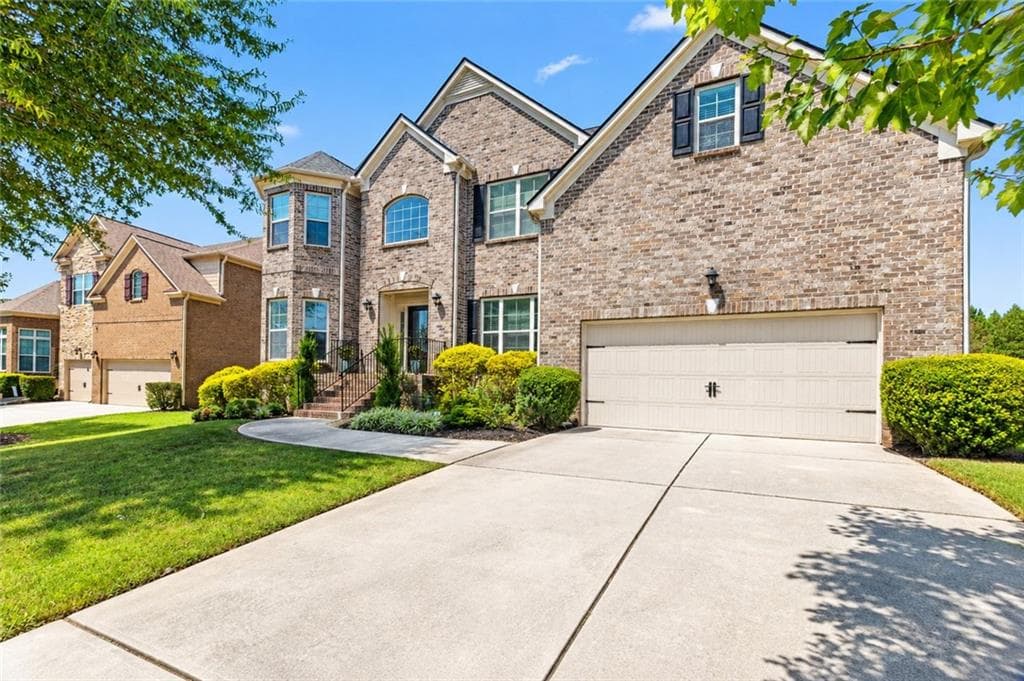 5 bedroom, 4 bathroom, 4,641 sq ft single family residence for sale at 3783 Courson Street, Marietta, GA 30066 — photo 2