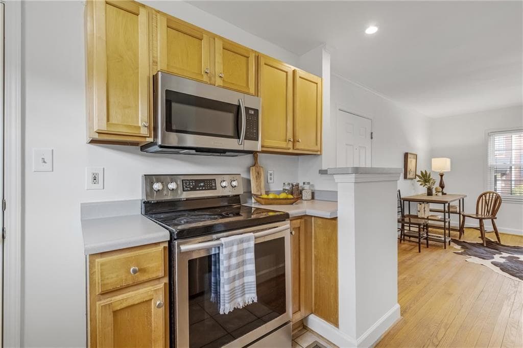 2 bedroom, 1 bathroom, 840 sq ft condominium for sale at 572 Goldsboro Road A, Atlanta, GA 30307 — photo 9