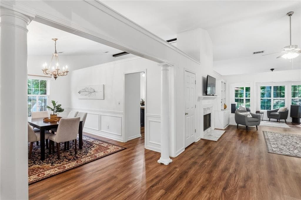 3 bedroom, 2 bathroom, 2,337 sq ft single family residence for sale at 7660 Donington Park Drive, Cumming, GA 30040 — photo 7