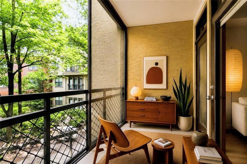 1 bedroom, 1 bathroom, 884 sq ft condominium for sale at 400 17th Street 1233, Atlanta, GA 30363 — photo 3