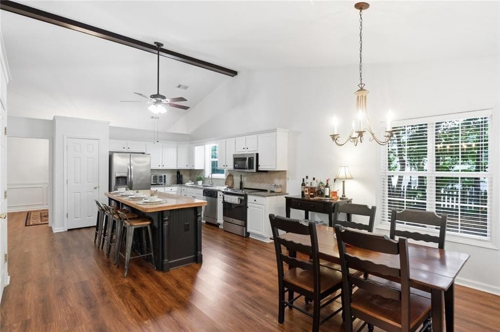 3 bedroom, 2 bathroom, 2,337 sq ft single family residence for sale at 7660 Donington Park Drive, Cumming, GA 30040 — photo 10