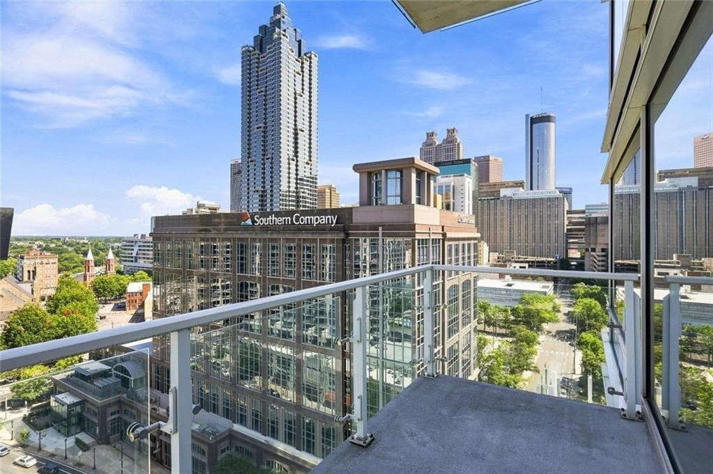 2 bedroom, 2 bathroom, 1,587 sq ft condominium for sale at 45 Ivan Allen Jr Boulevard 1808, Atlanta, GA 30308 — photo 2