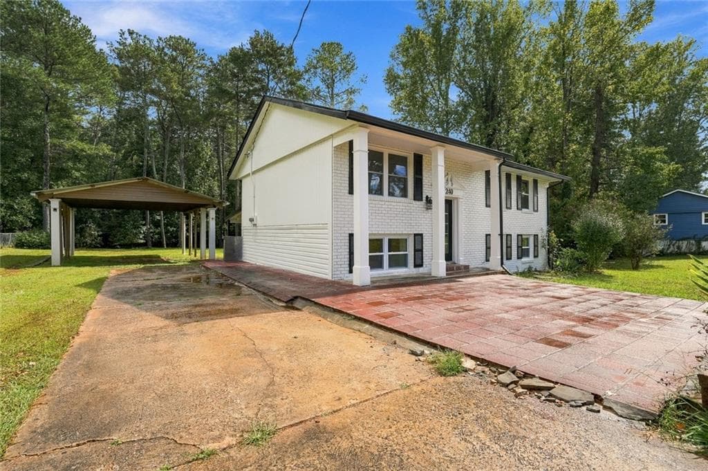 4 bedroom, 2 bathroom, 1,850 sq ft single family residence for sale at 240 Merlin Place, Athens, GA 30606 — photo 2