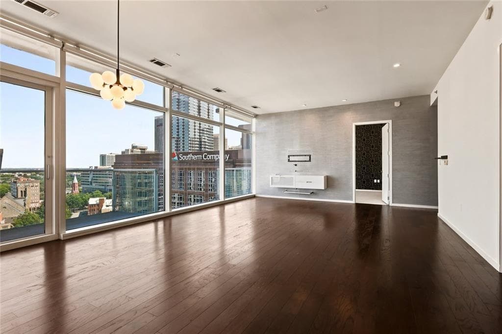 2 bedroom, 2 bathroom, 1,587 sq ft condominium for sale at 45 Ivan Allen Jr Boulevard 1808, Atlanta, GA 30308 — photo 6