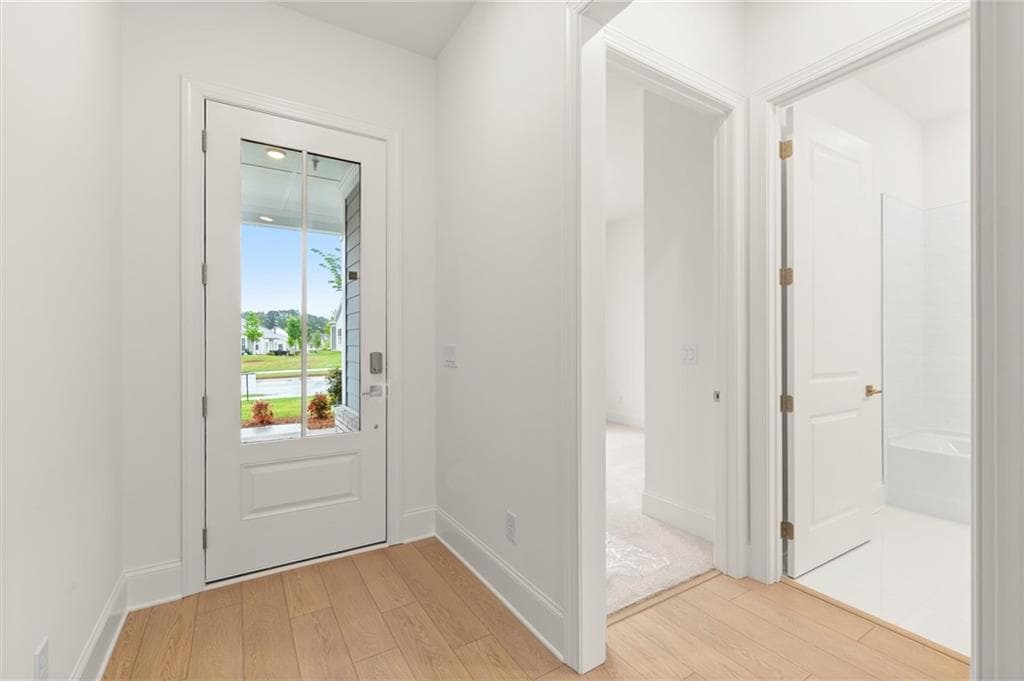 3 bedroom, 3 bathroom, 2,670 sq ft single family residence for sale at 484 Fescue Court, Kennesaw, GA 30144 — photo 4