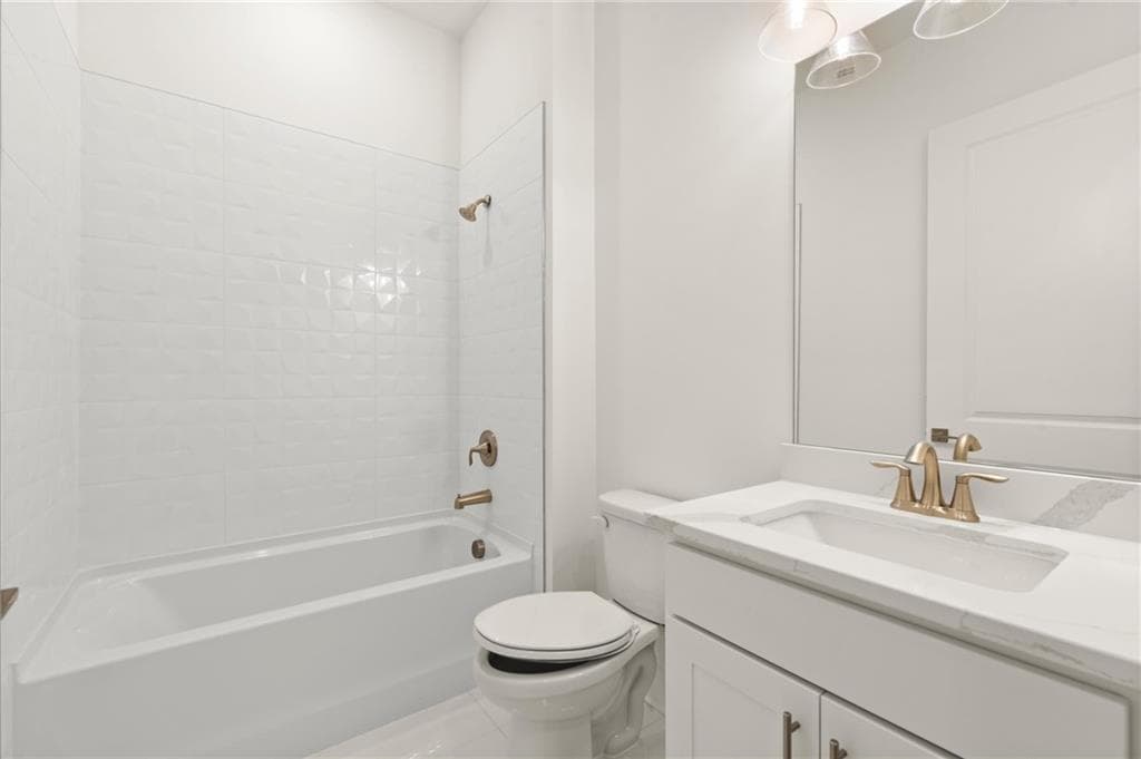 3 bedroom, 3 bathroom, 2,670 sq ft single family residence for sale at 484 Fescue Court, Kennesaw, GA 30144 — photo 5