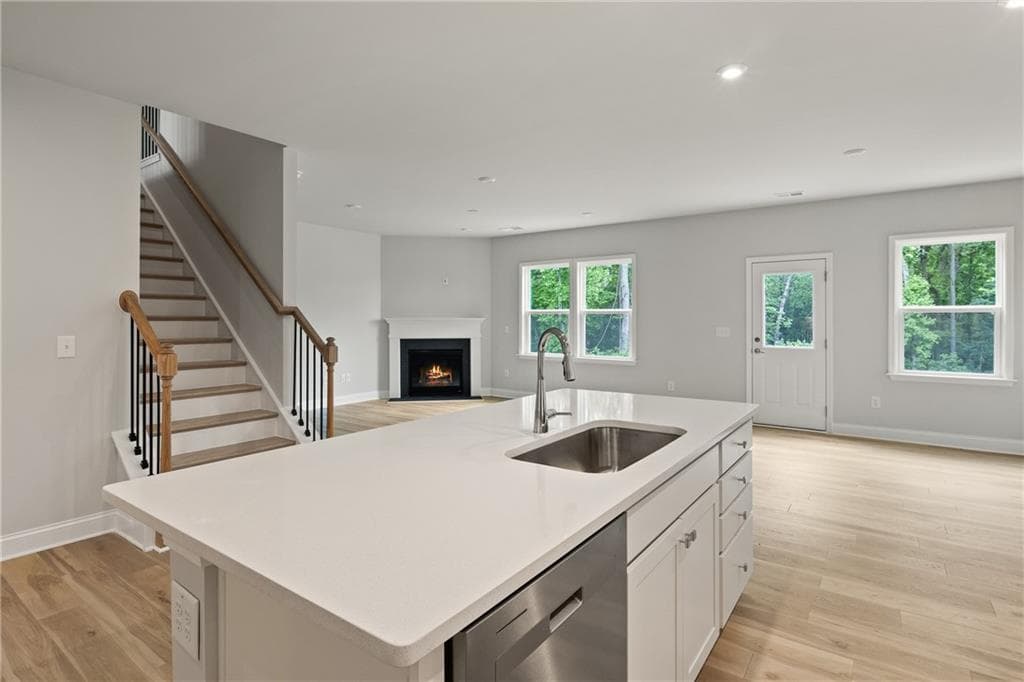 4 bedroom, 3 bathroom, 2,622 sq ft single family residence under contract at 256 Delilah Court, Mcdonough, GA 30252 — photo 5