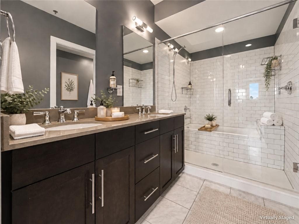 2 bedroom, 2 bathroom, 1,249 sq ft condominium for sale at 1100 Howell Mill Road 812, Atlanta, GA 30318 — photo 7