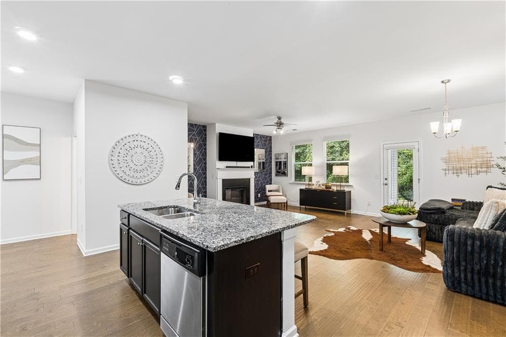 3 bedroom, 3 bathroom, 1,877 sq ft single family residence for sale at 4446 Richmond Court, Stone Mountain, GA 30083 — photo 5