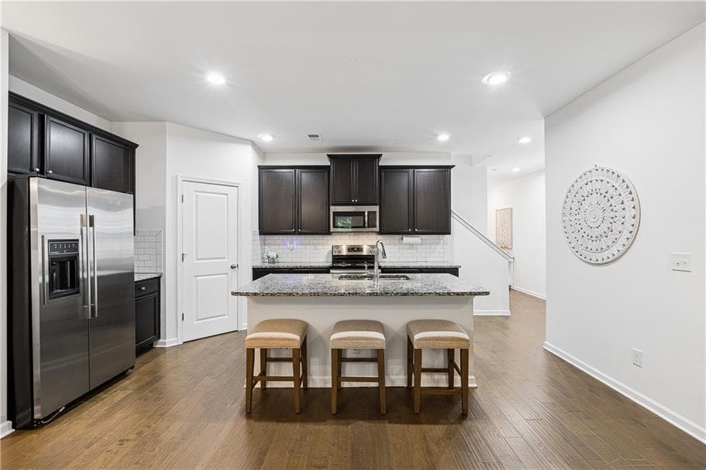 3 bedroom, 3 bathroom, 1,877 sq ft single family residence for sale at 4446 Richmond Court, Stone Mountain, GA 30083 — photo 7