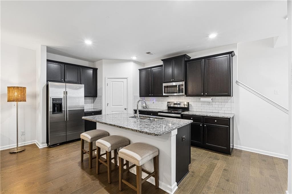 3 bedroom, 3 bathroom, 1,877 sq ft single family residence for sale at 4446 Richmond Court, Stone Mountain, GA 30083 — photo 3