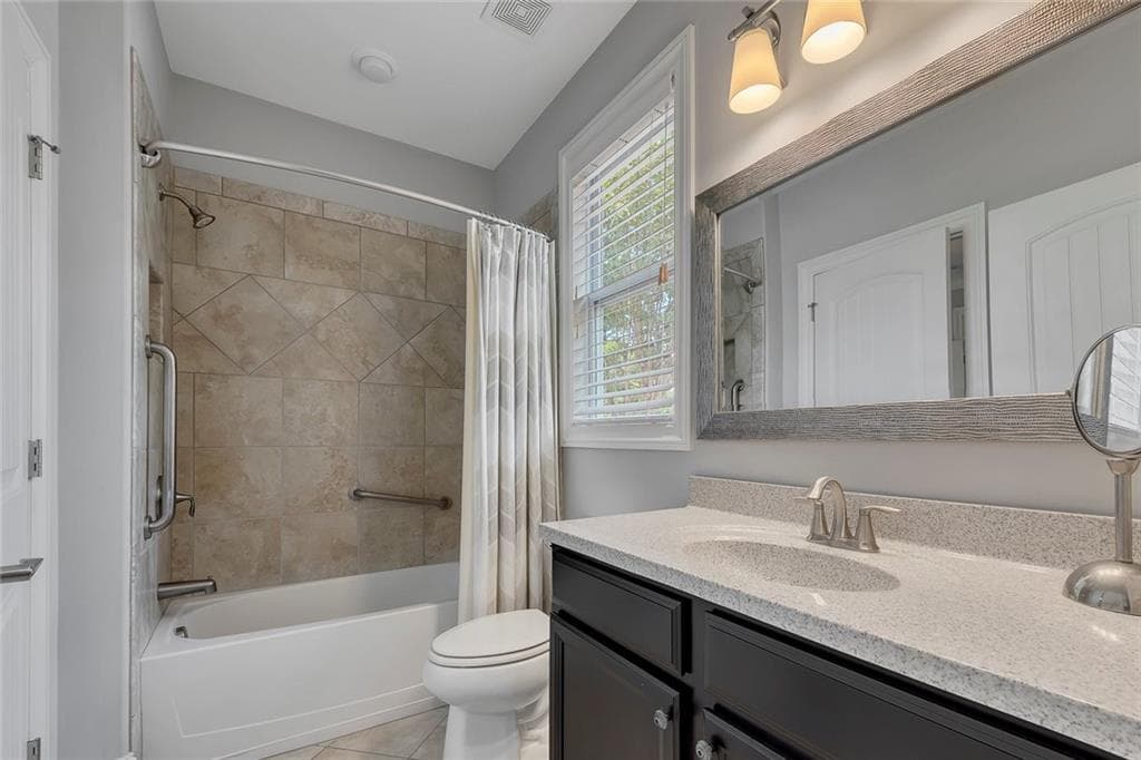 3 bedroom, 3 bathroom, 2,752 sq ft single family residence under contract at 535 Audubon Circle, Woodstock, GA 30188 — photo 10