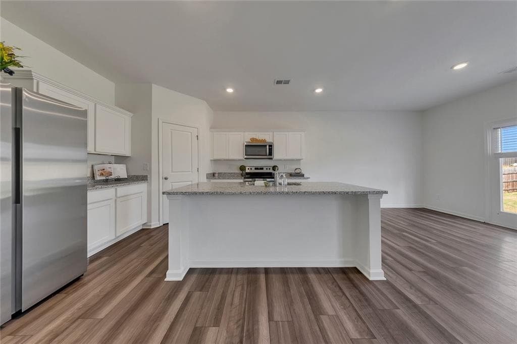 4 bedroom, 3 bathroom, 2,432 sq ft single family residence for sale at 341 San Vito Way, Cartersville, GA 30120 — photo 8