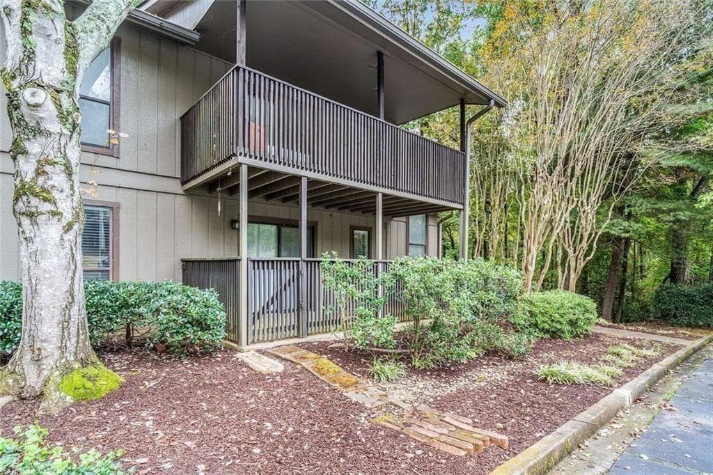 2 bedroom, 2 bathroom, 1,241 sq ft condominium for sale at 1307 Cumberland Court, Smyrna, GA 30080 — photo 9