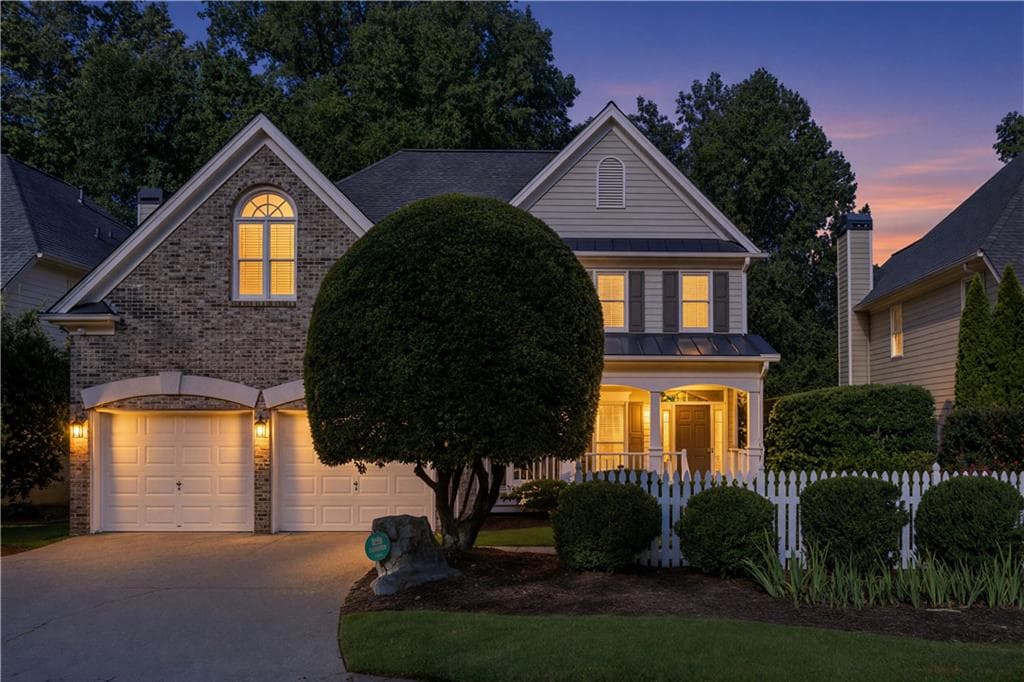 3 bedroom, 3 bathroom, 2,061 sq ft single family residence for sale at 2264 Lenox Ridge Court, Brookhaven, GA 30319 — photo 6