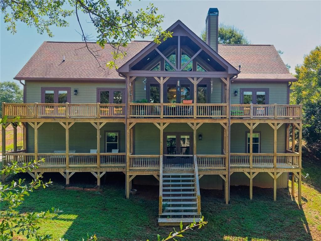 3 bedroom, 3 bathroom, 3,647 sq ft single family residence for sale at 452 Captains Court, Clarkesville, GA 30523 — photo 2