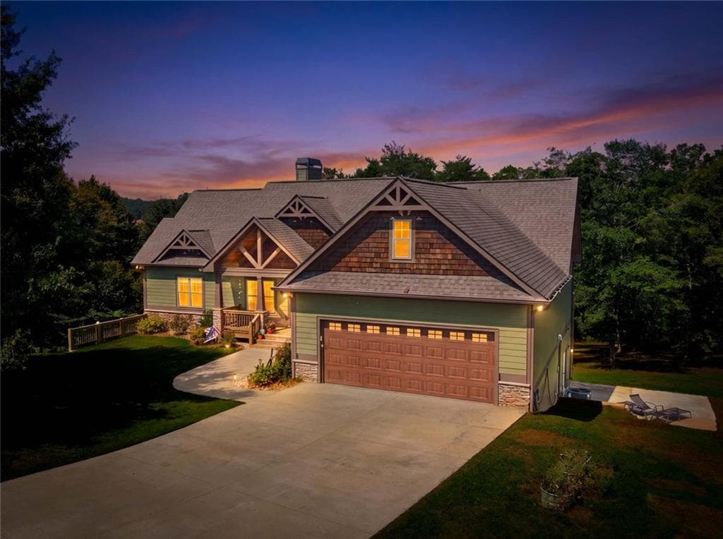 3 bedroom, 3 bathroom, 3,647 sq ft single family residence for sale at 452 Captains Court, Clarkesville, GA 30523 — photo 4