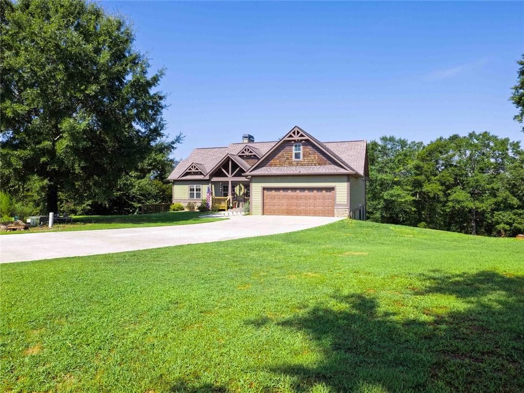 3 bedroom, 3 bathroom, 3,647 sq ft single family residence for sale at 452 Captains Court, Clarkesville, GA 30523 — photo 6