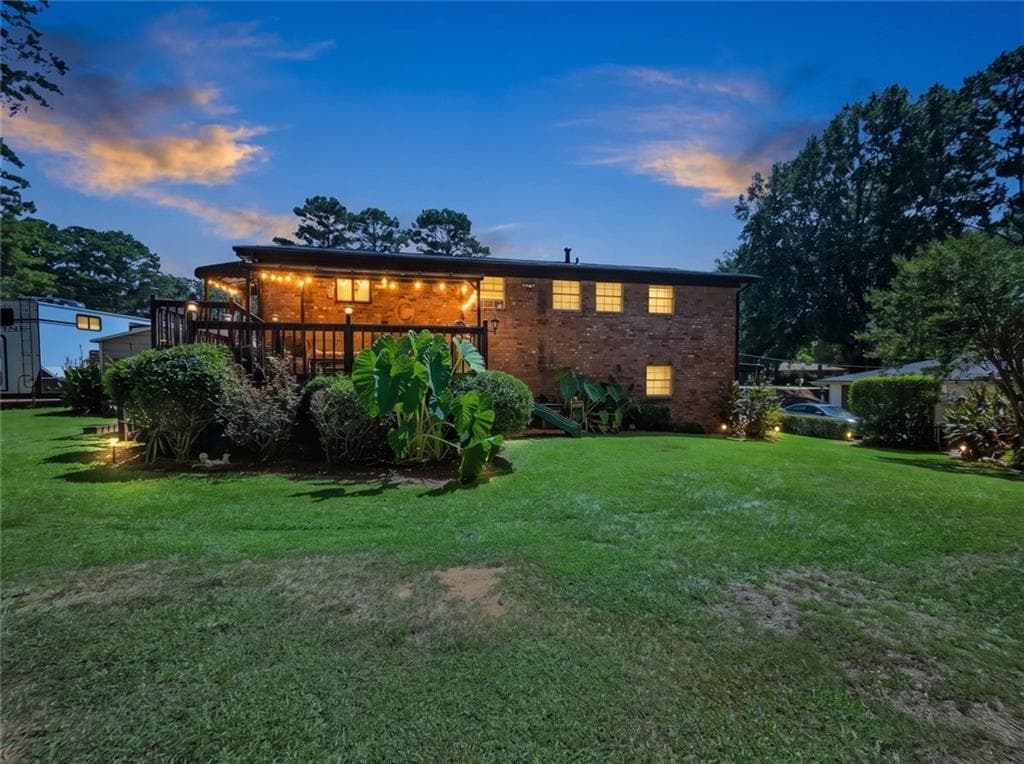 2 bedroom, 3 bathroom, 2,350 sq ft single family residence under contract at 4810 Brownsville Road, Powder Springs, GA 30127 — photo 6