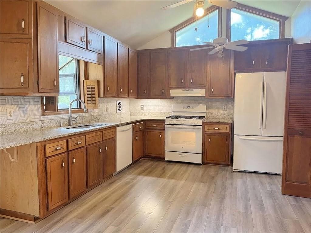 4 bedroom, 3 bathroom, 1,736 sq ft single family residence for sale at 430 Banks Road, Fayetteville, GA 30214 — photo 4