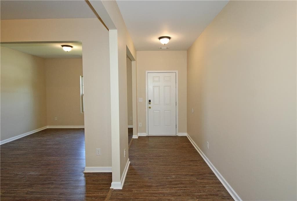 4 bedroom, 3 bathroom, 2,274 sq ft single family residence for sale at 205 Aberdeen Way, Dallas, GA 30132 — photo 2