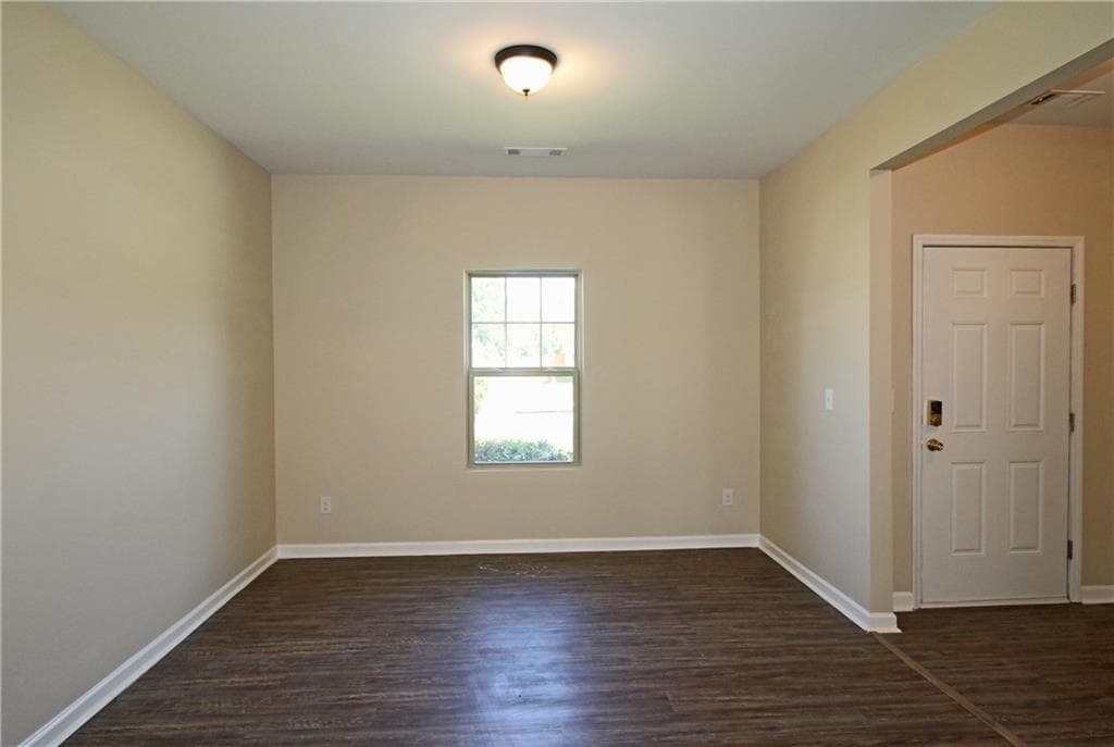 4 bedroom, 3 bathroom, 2,274 sq ft single family residence for sale at 205 Aberdeen Way, Dallas, GA 30132 — photo 3