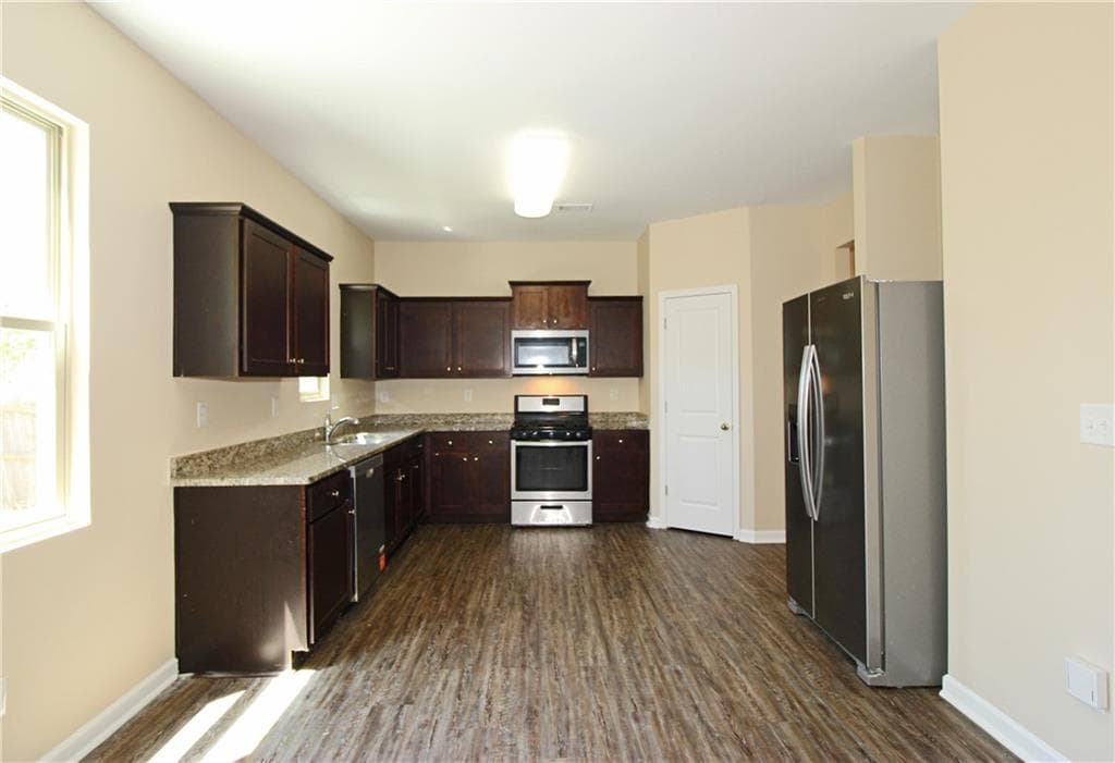 4 bedroom, 3 bathroom, 2,274 sq ft single family residence for sale at 205 Aberdeen Way, Dallas, GA 30132 — photo 7
