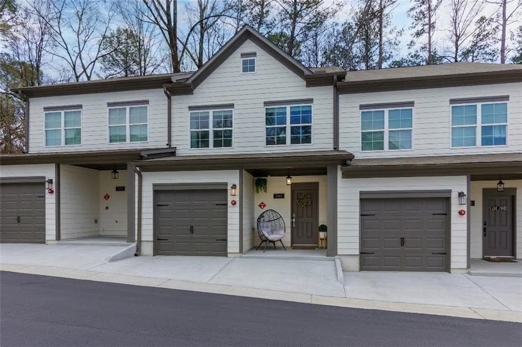 3 bedroom, 3 bathroom, 1,546 sq ft townhouse for sale at 2913 Ilir, Atlanta, GA 30318 — photo 3