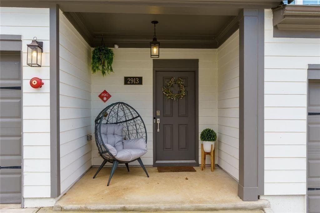 3 bedroom, 3 bathroom, 1,546 sq ft townhouse for sale at 2913 Ilir, Atlanta, GA 30318 — photo 4