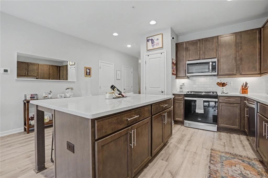 3 bedroom, 3 bathroom, 1,546 sq ft townhouse for sale at 2913 Ilir, Atlanta, GA 30318 — photo 9