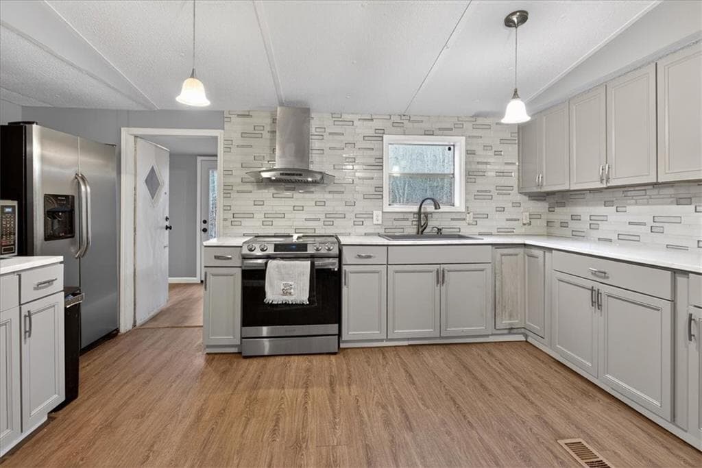 3 bedroom, 2 bathroom, 960 sq ft single family residence for sale at 323 Ball Field Road, Waleska, GA 30183 — photo 2