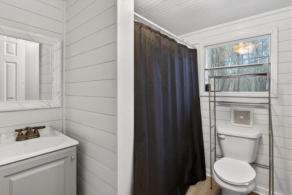 3 bedroom, 2 bathroom, 960 sq ft single family residence for sale at 323 Ball Field Road, Waleska, GA 30183 — photo 3