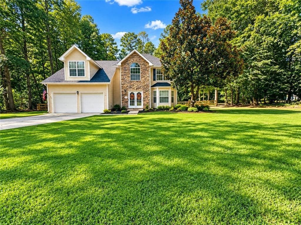 3 bedroom, 3 bathroom, 2,381 sq ft single family residence for sale at 60 Aberdeen Court, Jefferson, GA 30549 — photo 2
