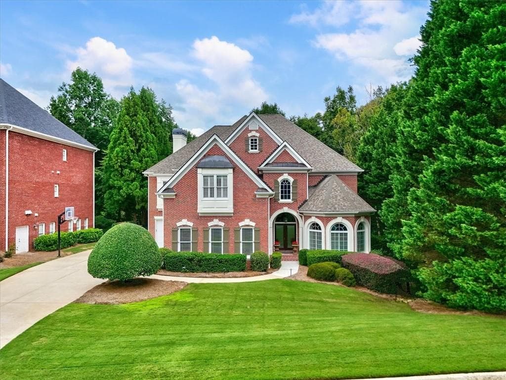 5 bedroom, 6 bathroom, 7,185 sq ft single family residence for sale at 8615 Moor Park Run, Duluth, GA 30097 — photo 2