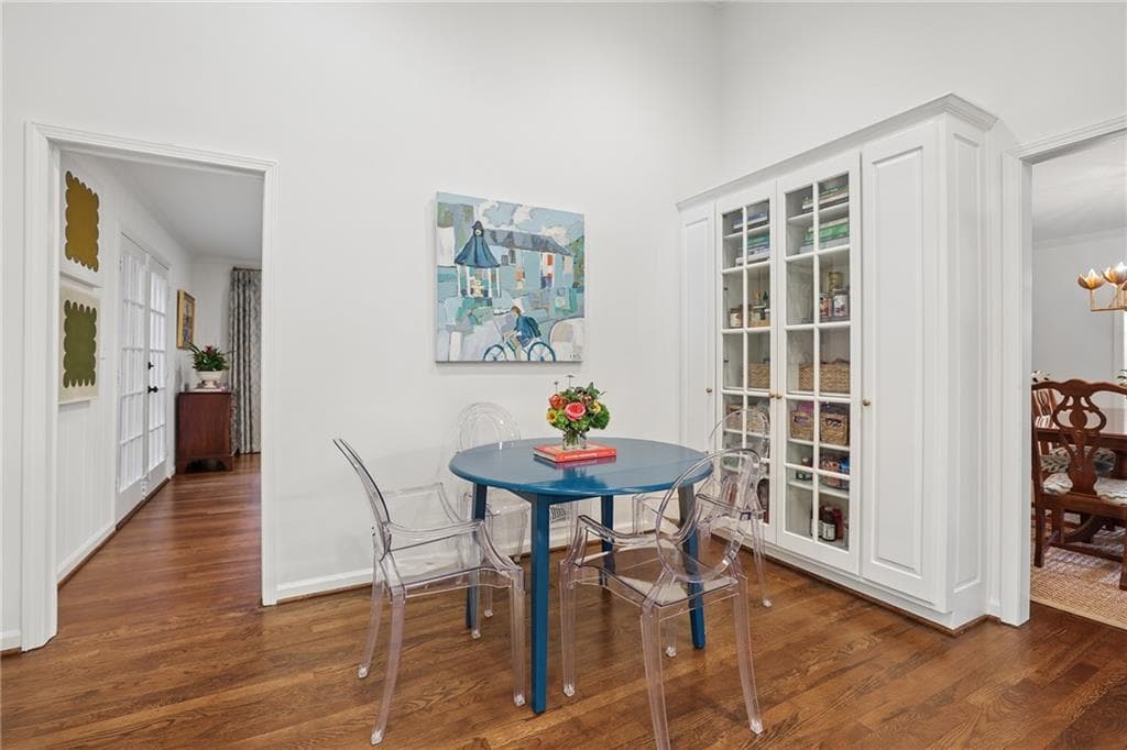 4 bedroom, 4 bathroom, 2,904 sq ft single family residence under contract at 2970 Mornington Drive, Atlanta, GA 30327 — photo 10