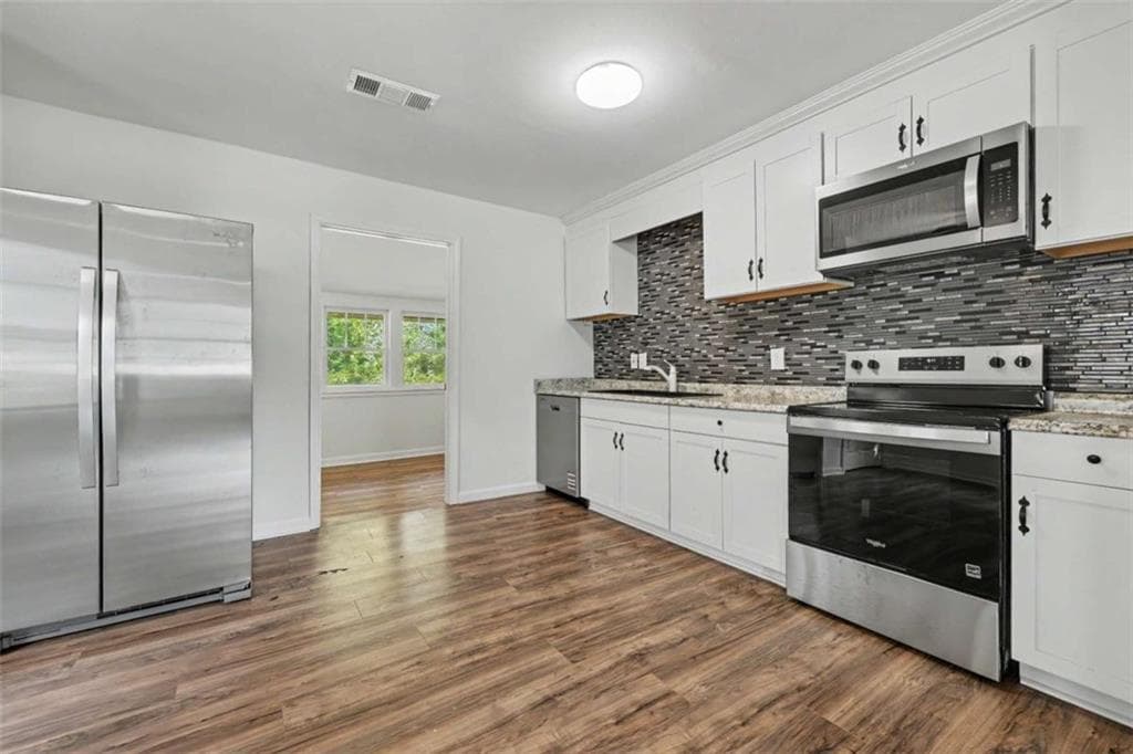 2 bedroom, 2 bathroom, 1,288 sq ft single family residence for sale at 1059 Prather Bridge Road, Toccoa, GA 30577 — photo 7