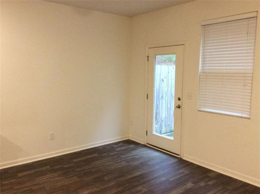 3 bedroom, 3 bathroom townhouse for rent at 2009 Millstream Hollow, Conyers, GA 30012 for $1,895 a month — photo 5