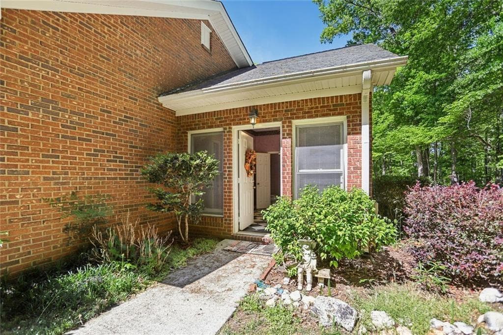 4 bedroom, 5 bathroom, 3,924 sq ft single family residence for sale at 13597 Woolsey Road, Hampton, GA 30228 — photo 3