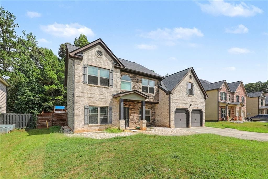 5 bedroom, 4 bathroom, 3,198 sq ft single family residence for sale at 646 Toronto Circle, Hampton, GA 30228 — photo 6