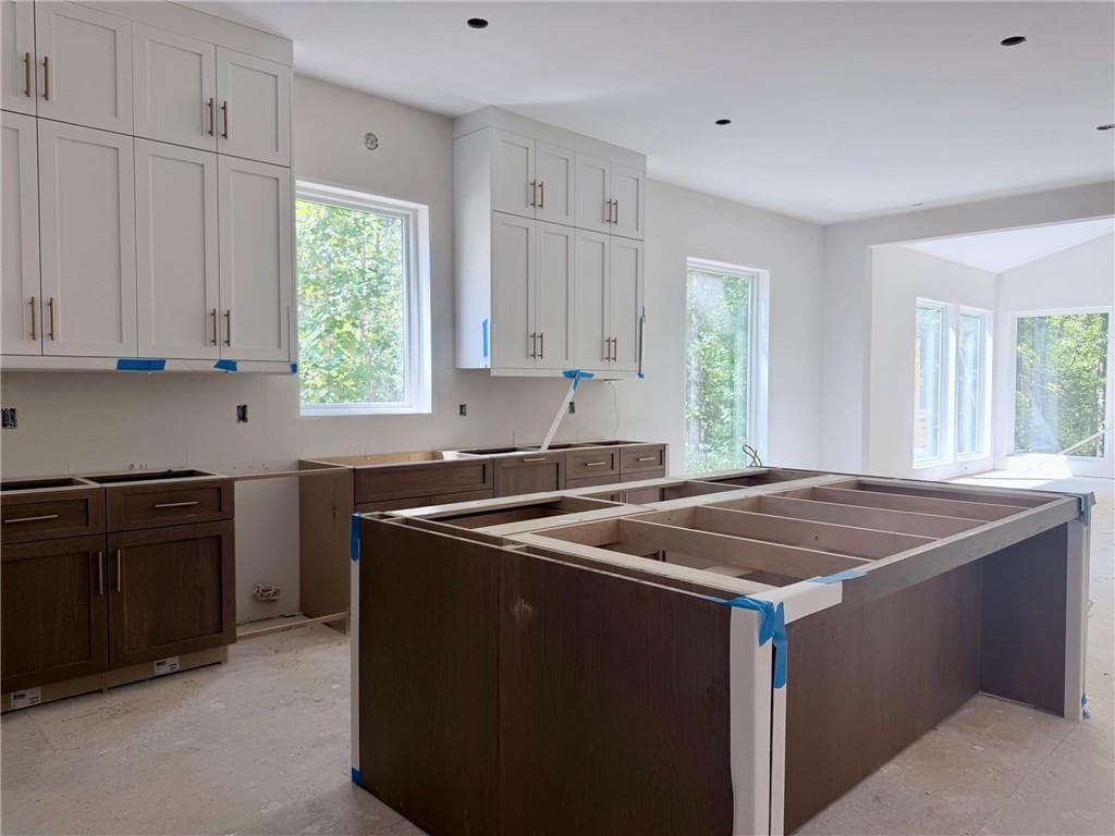 4 bedroom, 5 bathroom, 5,597 sq ft single family residence for sale at 175 Cedarwood Lane, Roswell, GA 30075 — photo 9