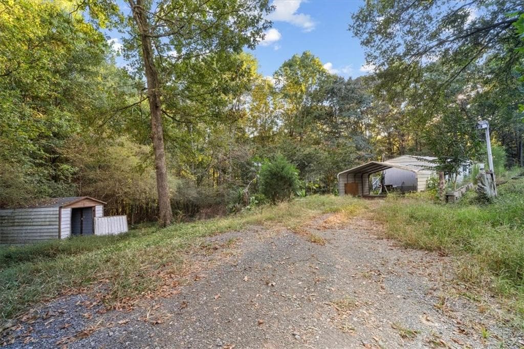 2 bedroom, 2 bathroom, 910 sq ft single family residence for sale at 3964 Hayesport Drive, Dalton, GA 30721 — photo 3