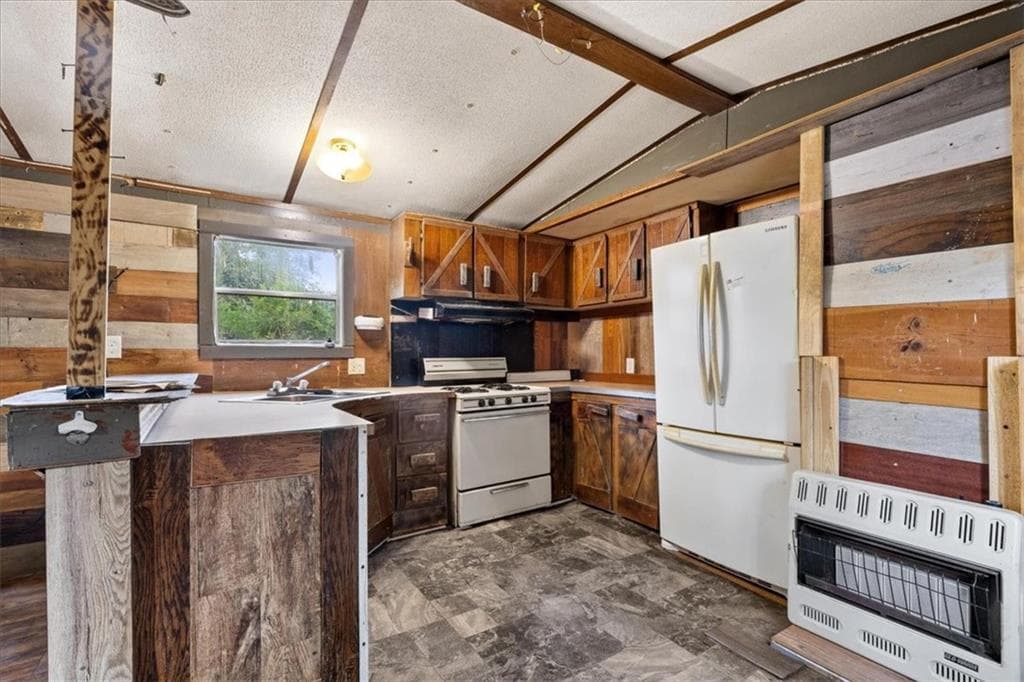 2 bedroom, 2 bathroom, 910 sq ft single family residence for sale at 3964 Hayesport Drive, Dalton, GA 30721 — photo 7