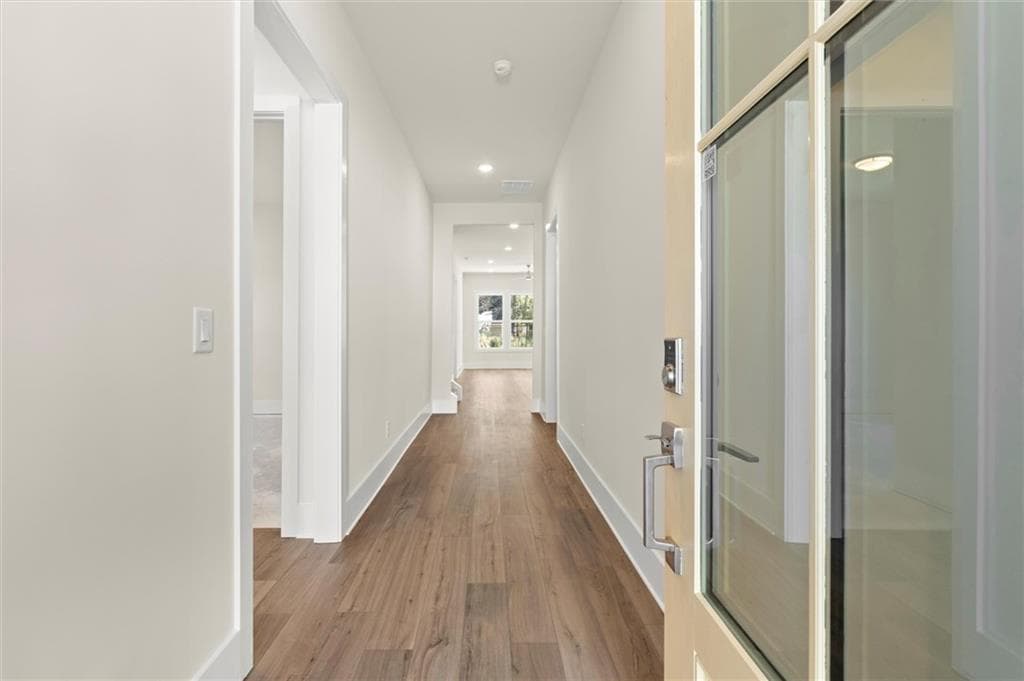 4 bedroom, 3 bathroom, 2,674 sq ft single family residence for sale at 3547 Cedarvale Court, Powder Springs, GA 30127 — photo 4