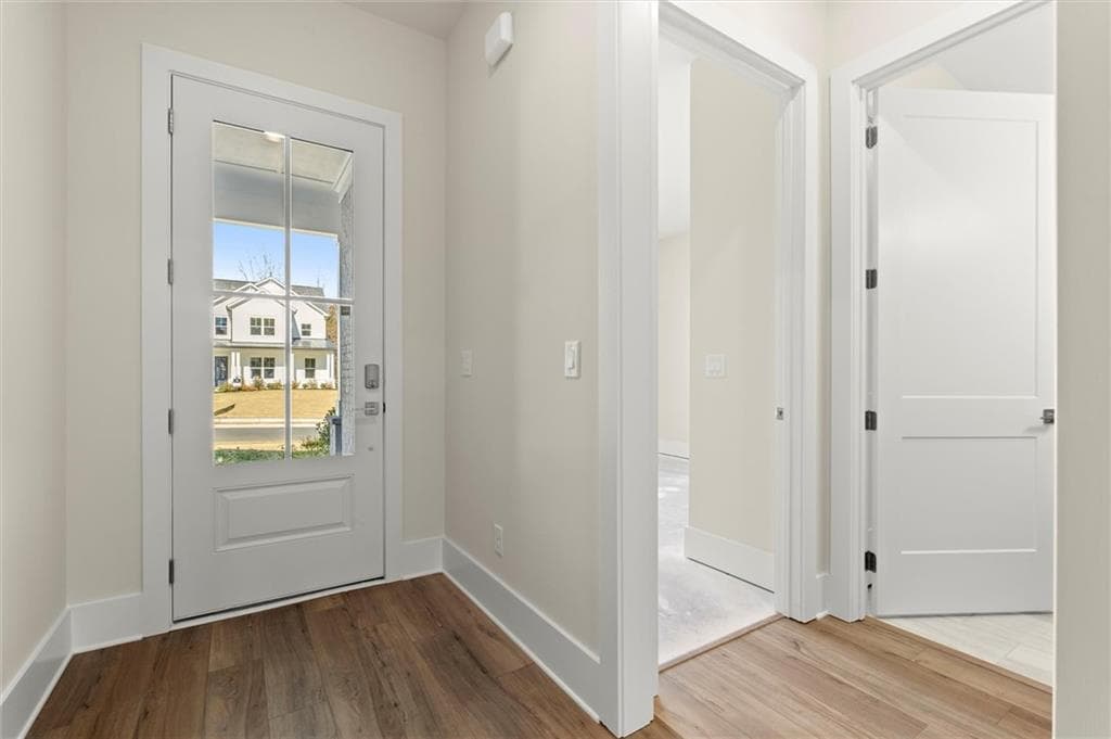 4 bedroom, 3 bathroom, 2,674 sq ft single family residence for sale at 3547 Cedarvale Court, Powder Springs, GA 30127 — photo 5