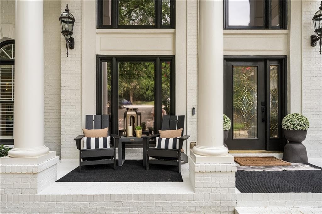 4 bedroom, 5 bathroom, 5,757 sq ft single family residence for sale at 3626 Wye Cliff Way, Gainesville, GA 30506 — photo 3