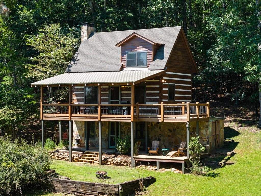 2 bedroom, 3 bathroom, 1,056 sq ft single family residence for sale at 104 Blue Mountain Lane, Ellijay, GA 30536 — photo 4