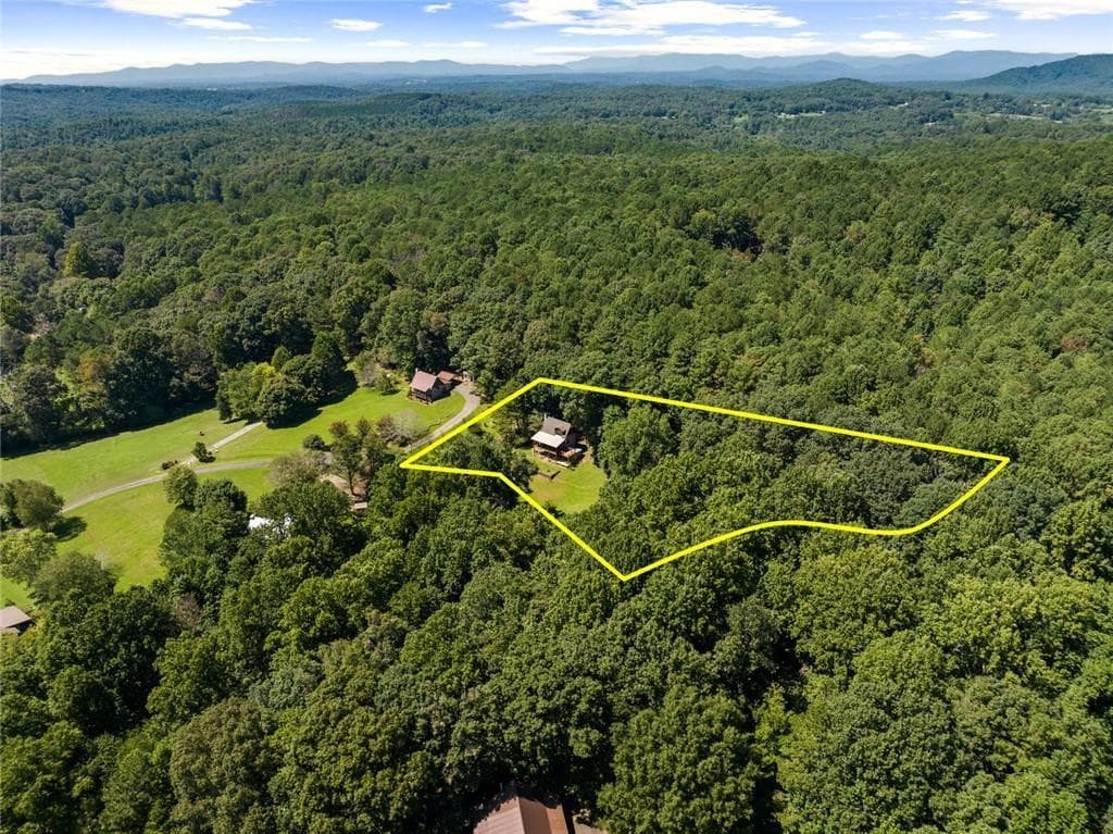2 bedroom, 3 bathroom, 1,056 sq ft single family residence for sale at 104 Blue Mountain Lane, Ellijay, GA 30536 — photo 7