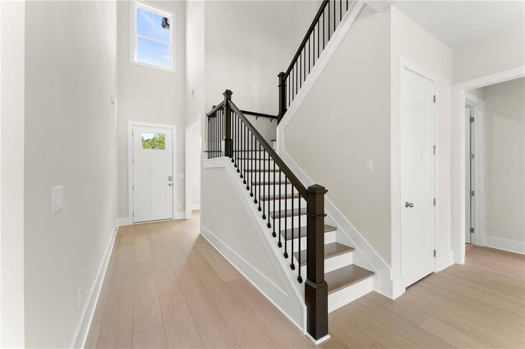 5 bedroom, 5 bathroom, 3,103 sq ft single family residence for sale at 3548 Cedarvale Court, Powder Springs, GA 30127 — photo 8