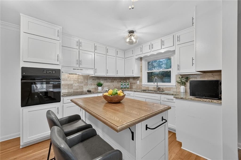 3 bedroom, 2 bathroom, 1,992 sq ft single family residence for sale at 3659 Admiral Drive, Chamblee, GA 30341 — photo 5